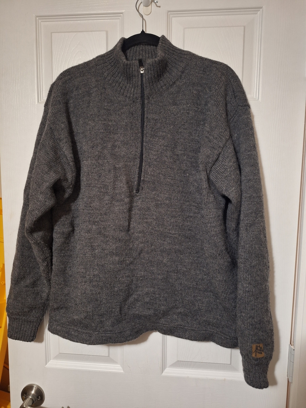 The North Face Men's Wool Lined Charcoal Gray Half-Zip Sweater Size Medium